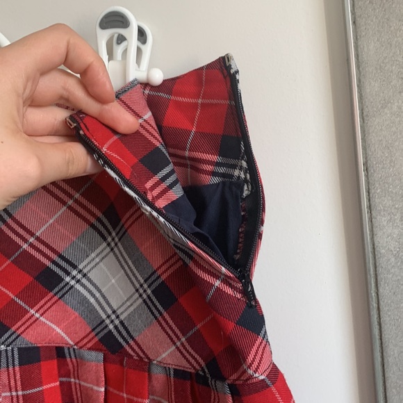 School uniform with short under - Picture 4 of 5